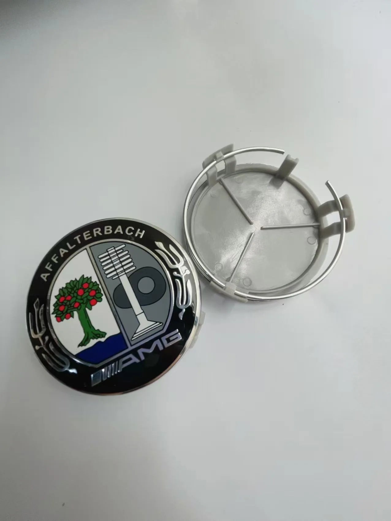 Cache-moyeux - Mercedes AutoTouch   AutoTouch AMG Affalterbach/Couleur